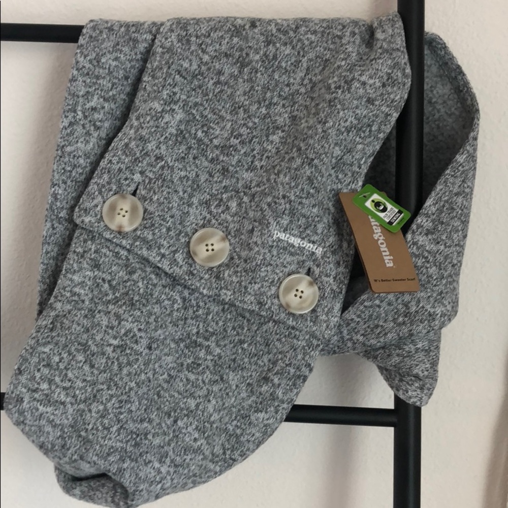 NEW with tags grey Patagonia scarf